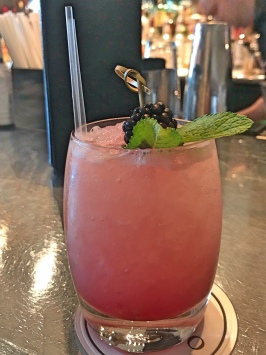 Bramble cocktail 